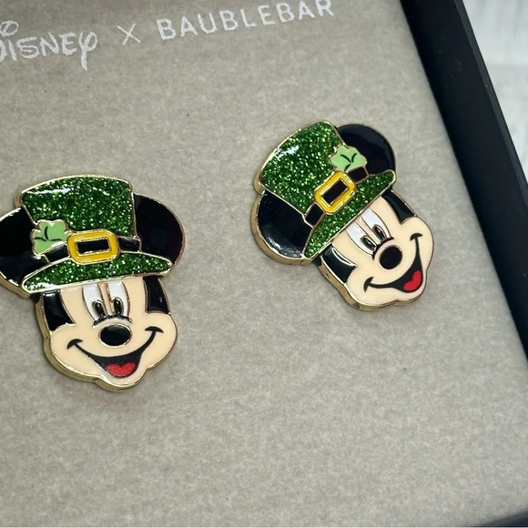 Disney baublebar Mickey Mouse shamrock earrings nwt st Patrick’s day lucky - Picture 4 of 6